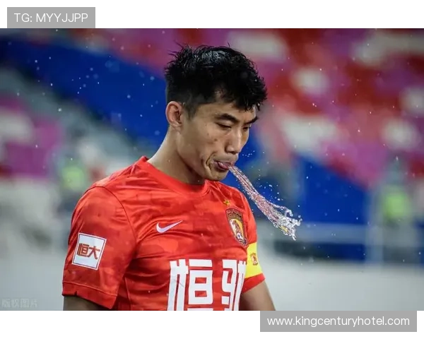 郑智与中国足球十佳球星评选榜单揭晓 谁能脱颖而出成为历史传奇 郑智与中国足球十佳球星评选榜单揭晓 谁能脱颖而出成为历史传奇